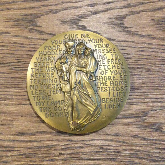 Vintage 1986 Bronze Statue of Liberty centennial calendar- medal - paperweight